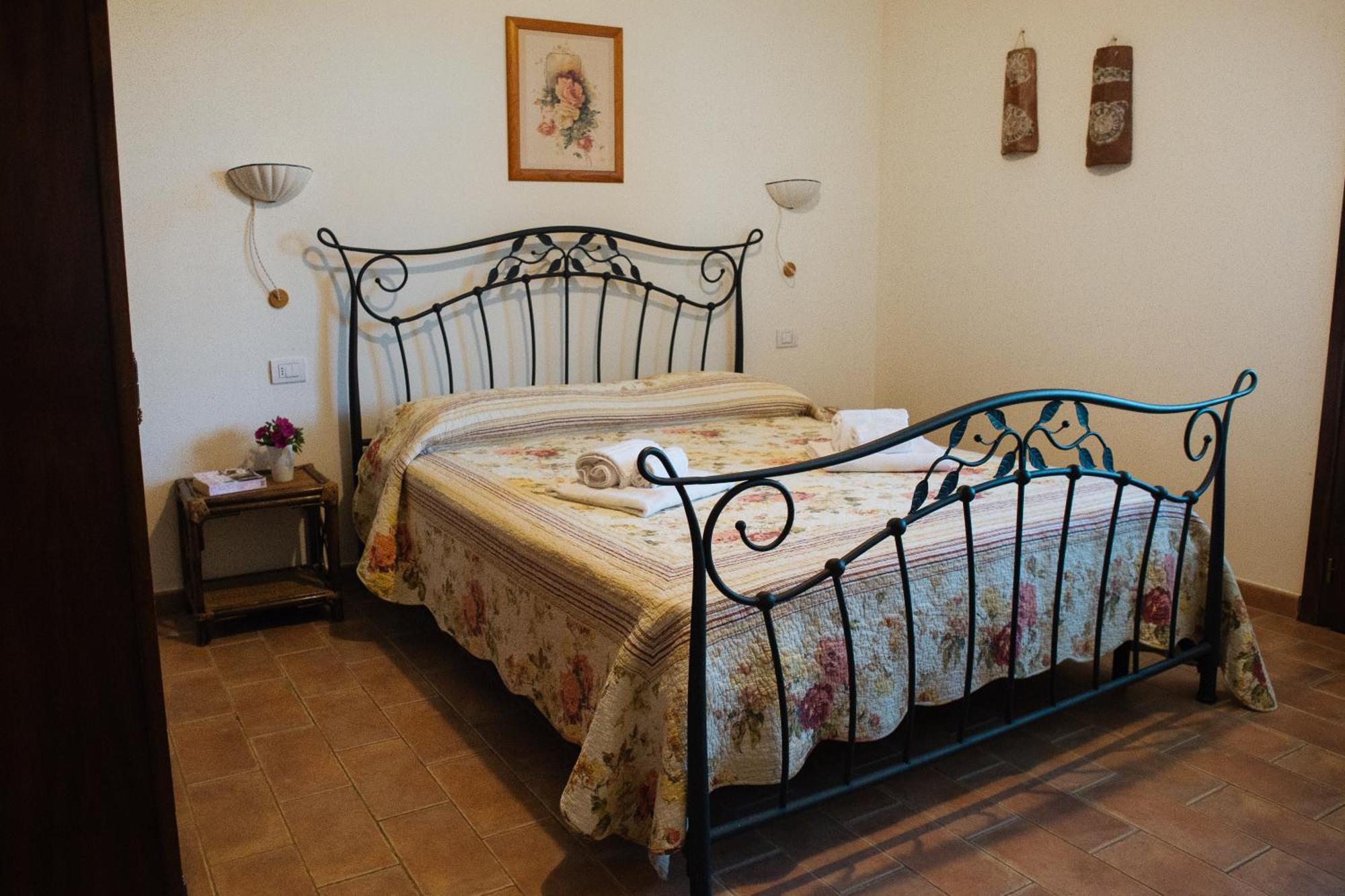 Agriturismo Borgo Campetroso Suvereto Exterior photo